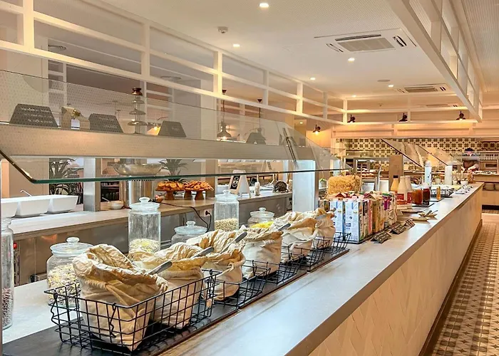 Gran Flamingo-adults Only Older 18 Years Old